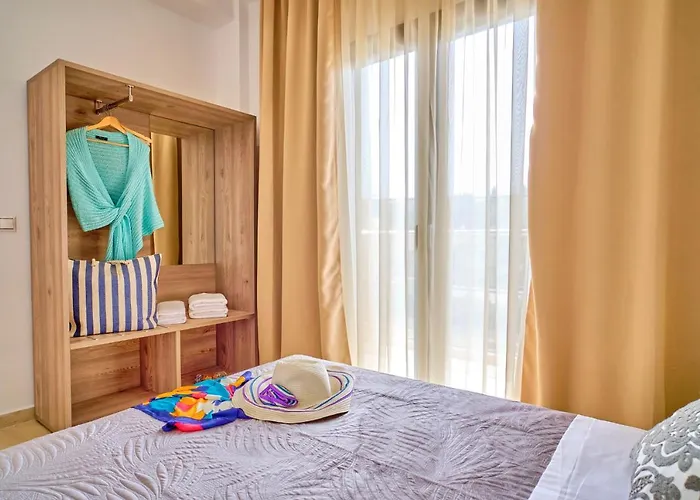Sunflower Corfu شقة